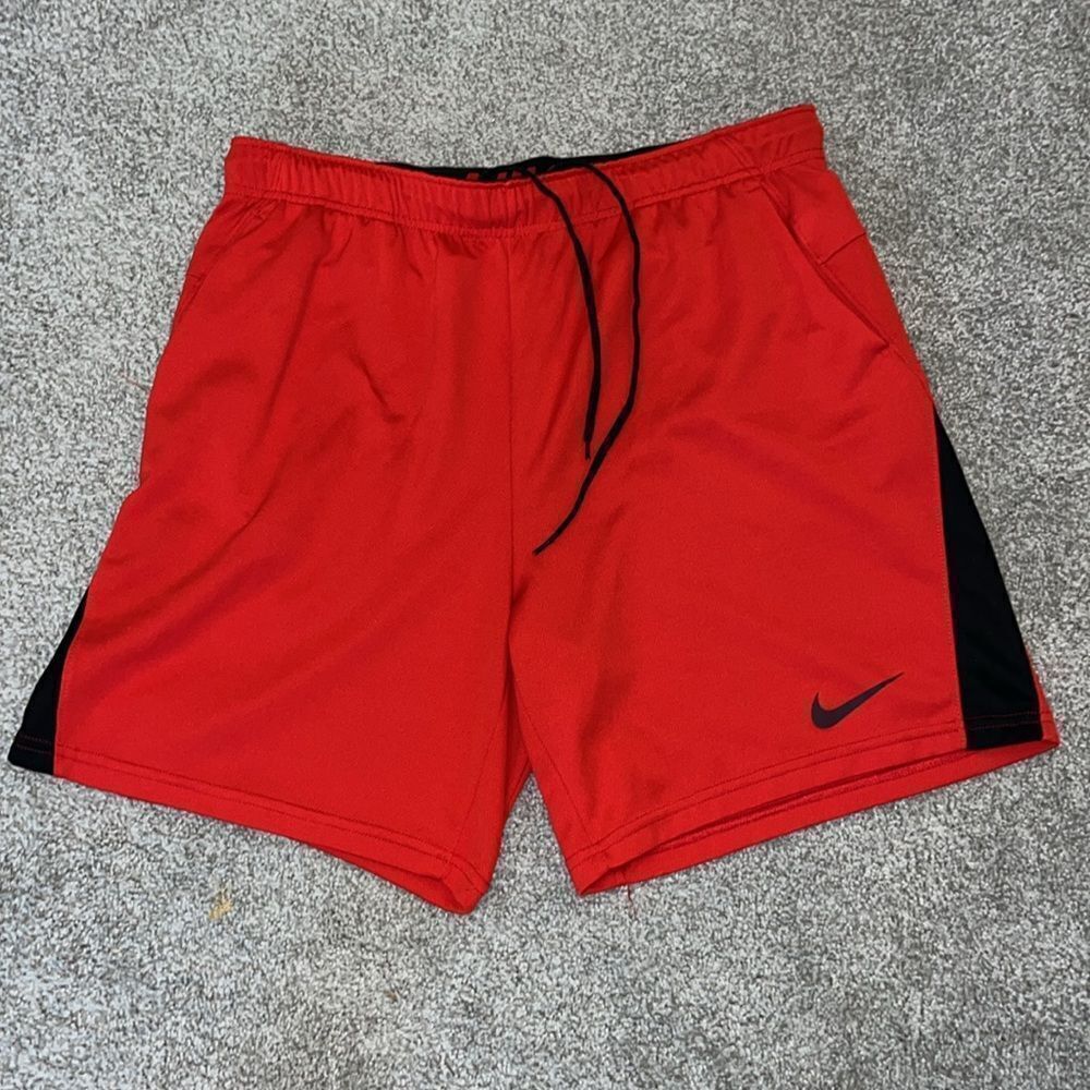 Nike Dri Fit Chicago Bulls colors running marathon workout w/ pocket shorts XL
